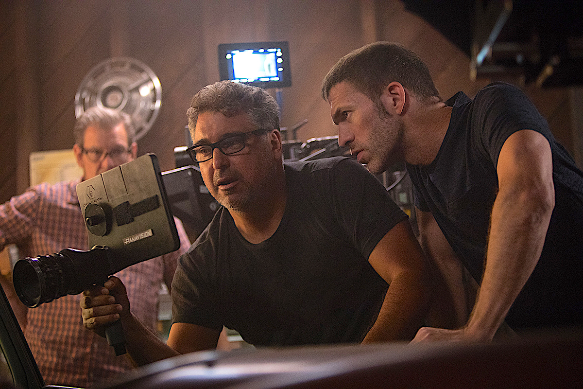 Back Left: B-camera operator Don Devine, SOC, Front: Director of Photography Enrique Chediak, ASC with Director Travis Knight (Right)
